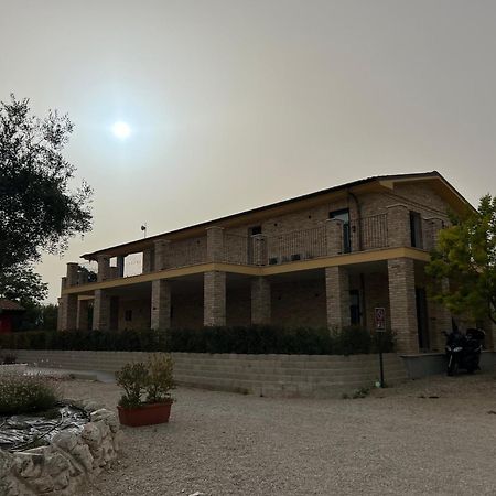 Ll Crinale Village Colli del Tronto Ngoại thất bức ảnh